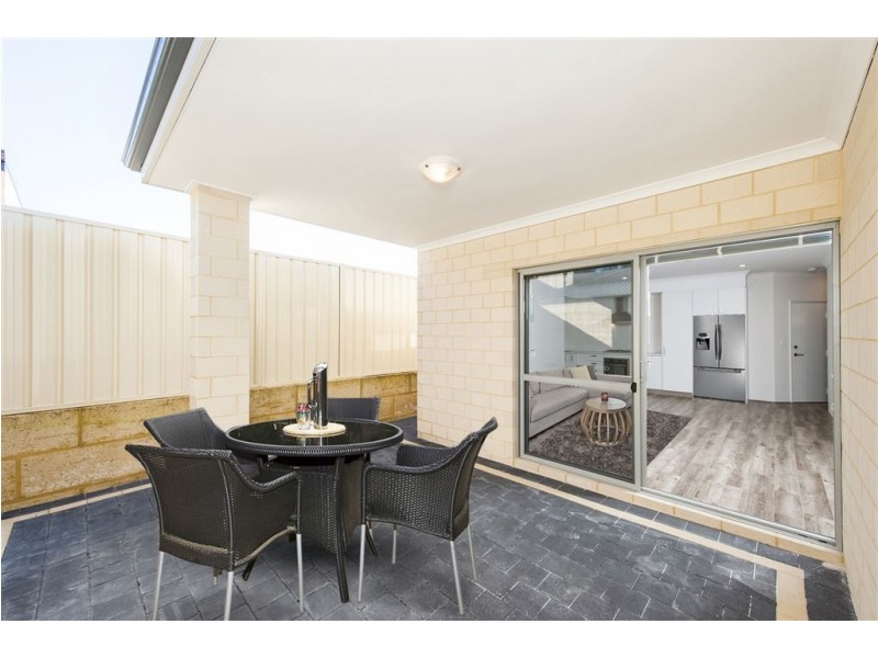 4/34 Willespie Drive, Pearsall WA 6065