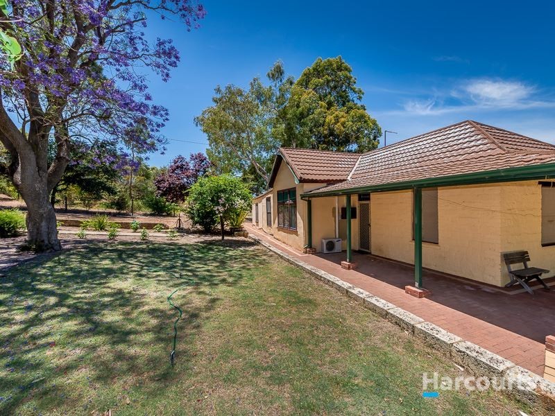 92 Robinson Street, Gingin WA 6503
