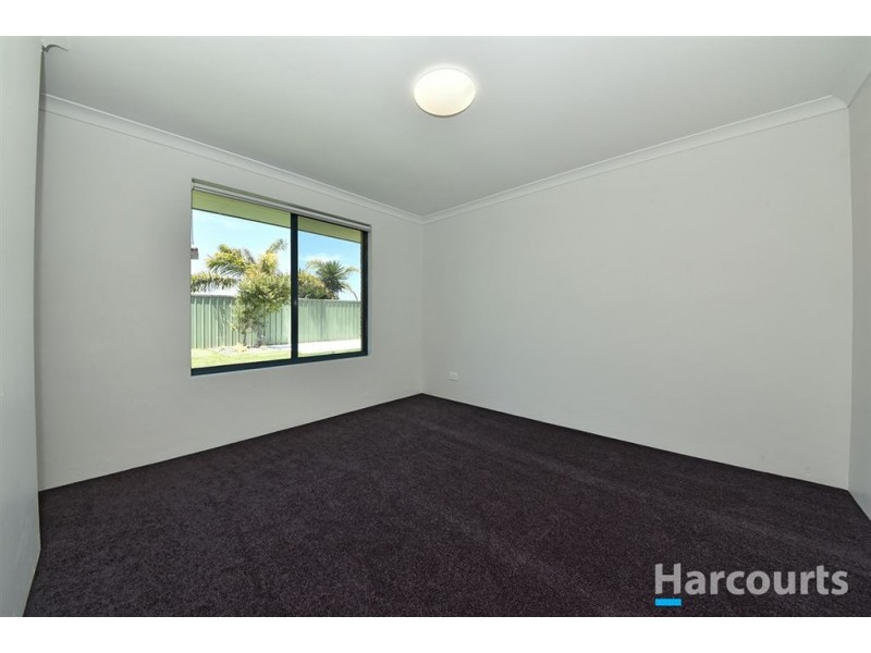 16 Pennine Pass, Merriwa WA 6030