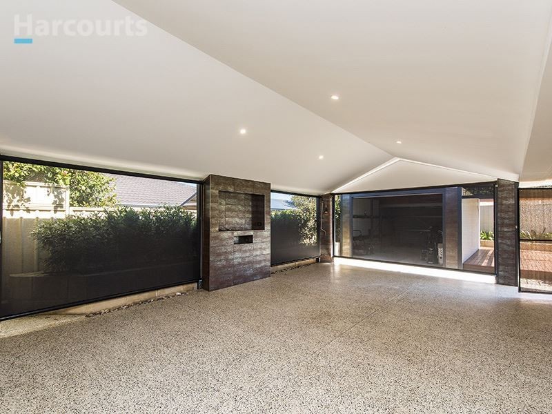 95 East Road, Hocking WA 6065