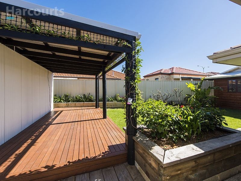 95 East Road, Hocking WA 6065