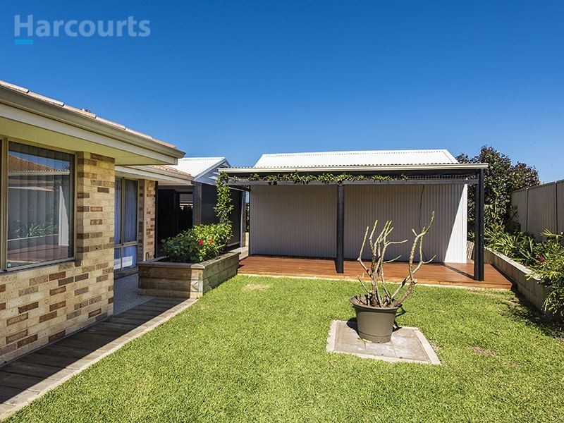 95 East Road, Hocking WA 6065