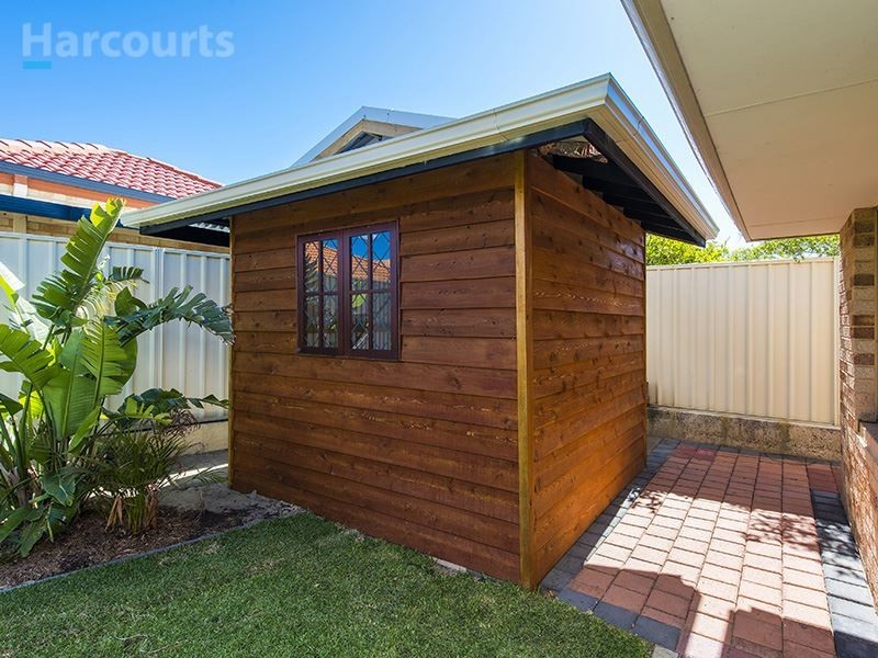 95 East Road, Hocking WA 6065