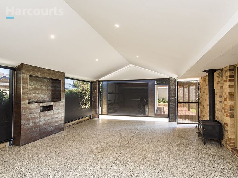 95 East Road, Hocking WA 6065