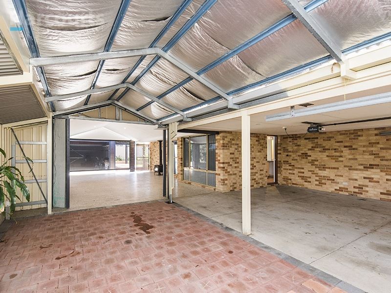 95 East Road, Hocking WA 6065