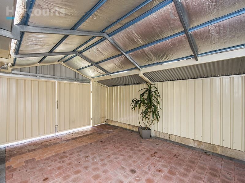 95 East Road, Hocking WA 6065