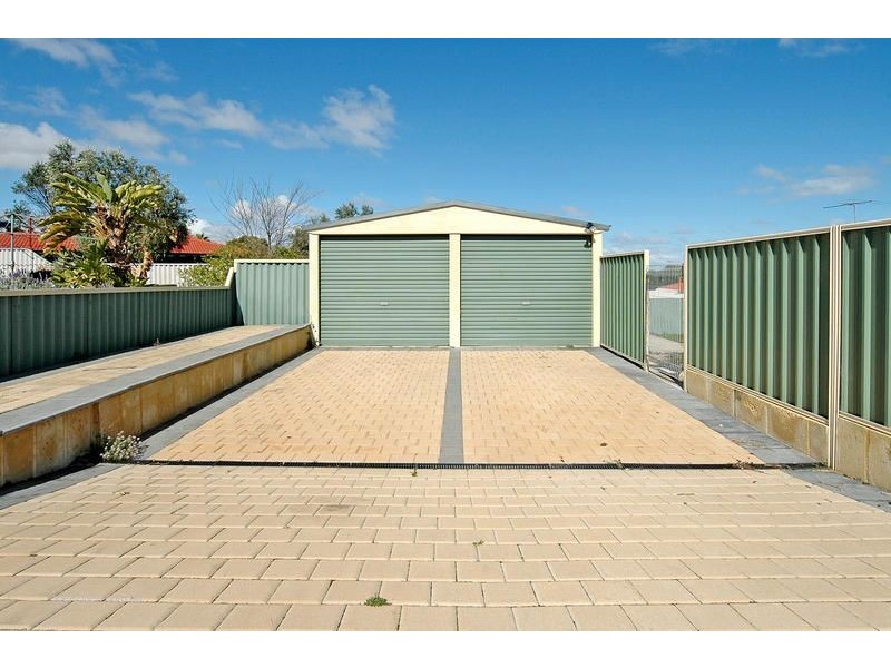 2 Mandalay Place, Craigie WA 6025