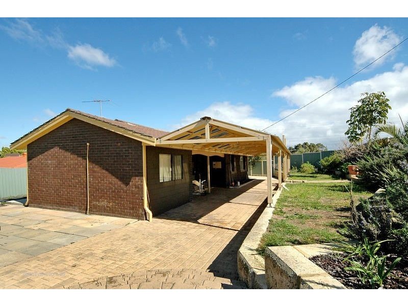 2 Mandalay Place, Craigie WA 6025