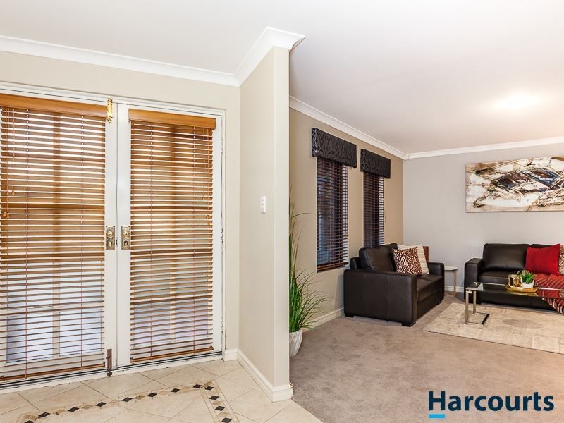 4 Soho Lane, Currambine WA 6028