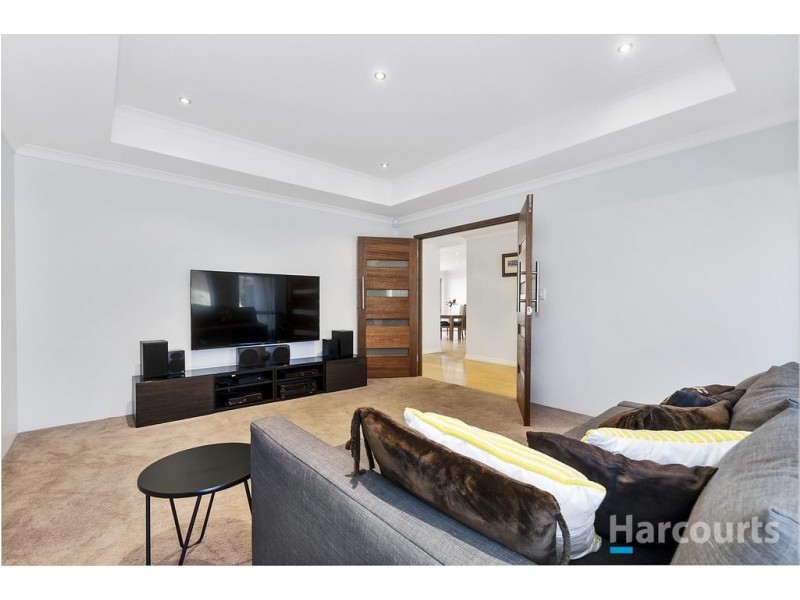 232 Santa Barbara Parade, Jindalee WA 6036