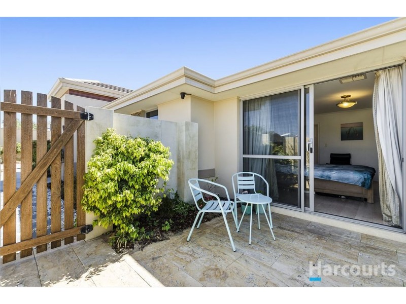 232 Santa Barbara Parade, Jindalee WA 6036