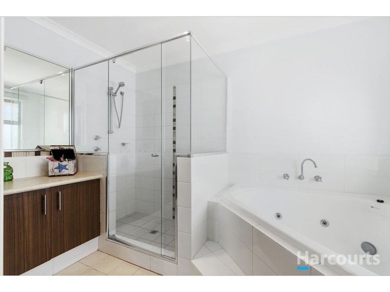 232 Santa Barbara Parade, Jindalee WA 6036