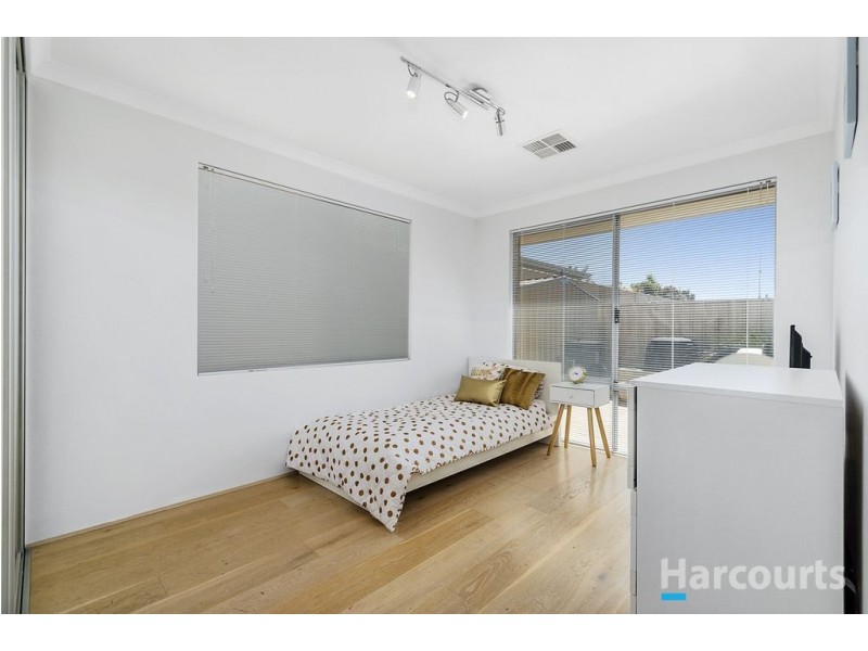 232 Santa Barbara Parade, Jindalee WA 6036