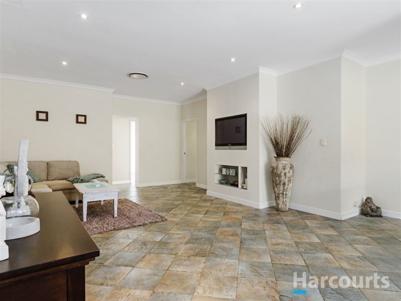 34 Dumaresq Loop, Quinns Rocks WA 6030