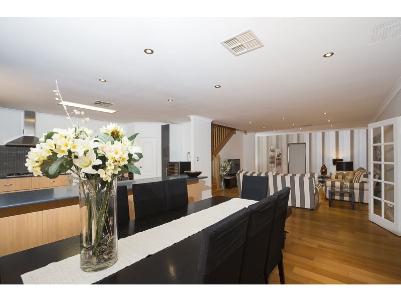 24 Dumaresq Loop, Quinns Rocks WA 6030