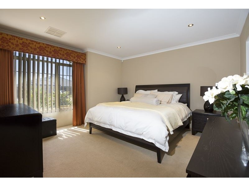 24 Dumaresq Loop, Quinns Rocks WA 6030