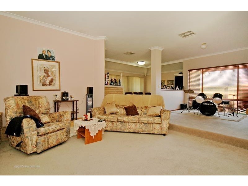 4 Catania Court, Mindarie WA 6030