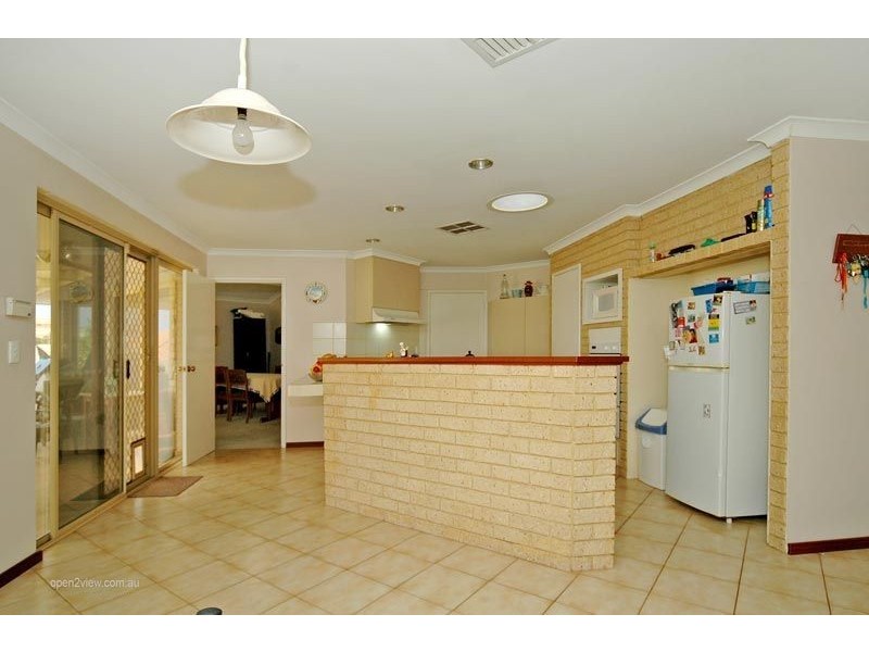 4 Catania Court, Mindarie WA 6030