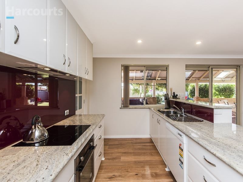 19 Bembridge Loop, Hocking WA 6065