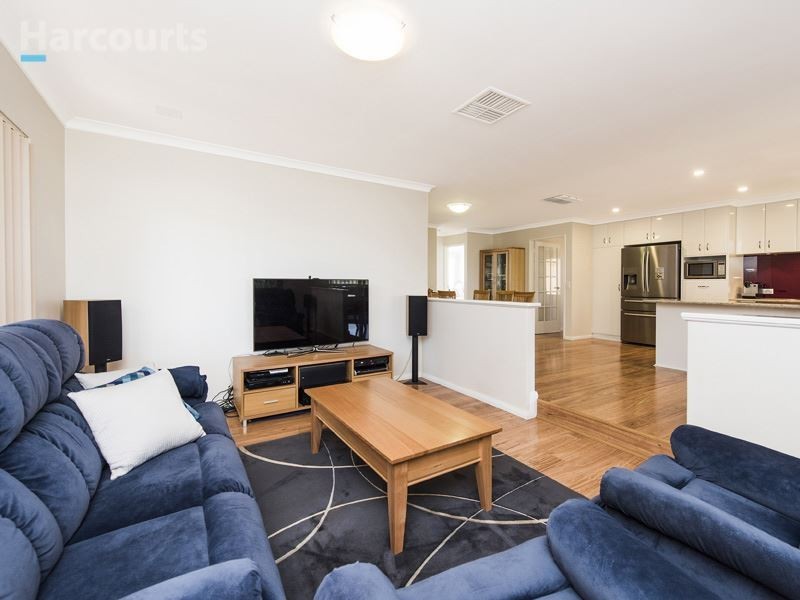 19 Bembridge Loop, Hocking WA 6065