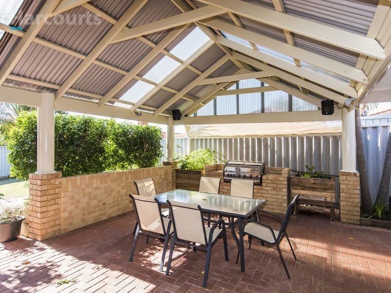 19 Bembridge Loop, Hocking WA 6065