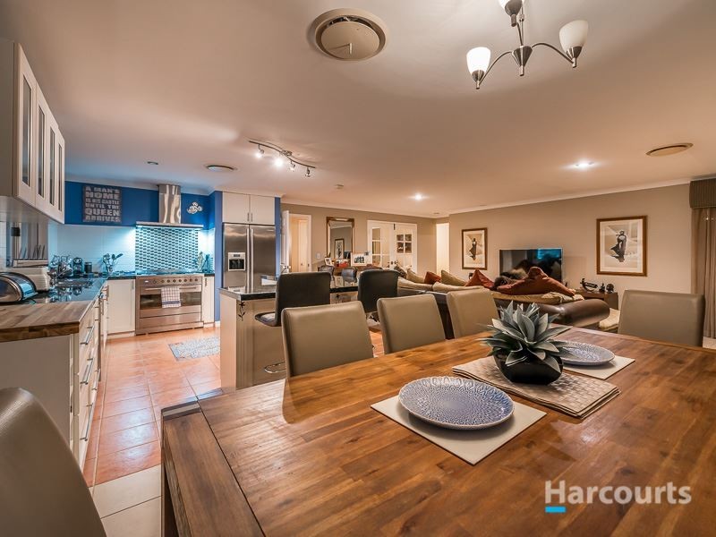 32 Mainsail Drive, Ocean Reef WA 6027