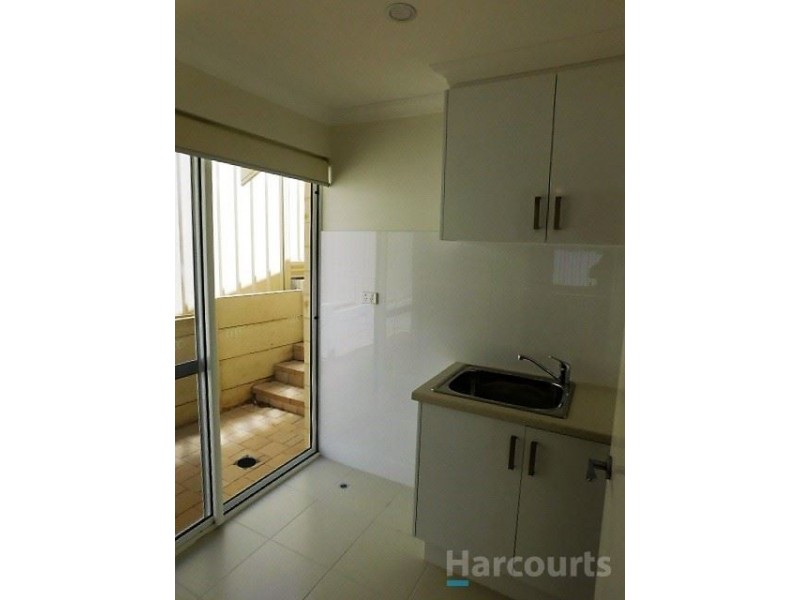 8 Gallop Close, Heathridge WA 6027