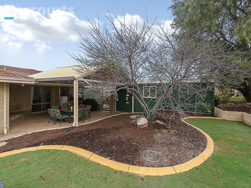 32 Berkeshire Drive, Beldon WA 6027