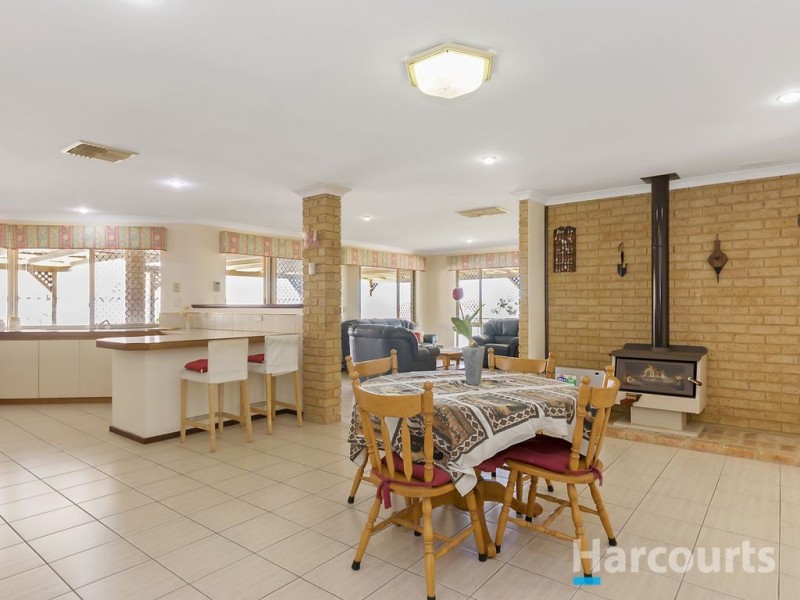 8 Vaal Grove, Joondalup WA 6027