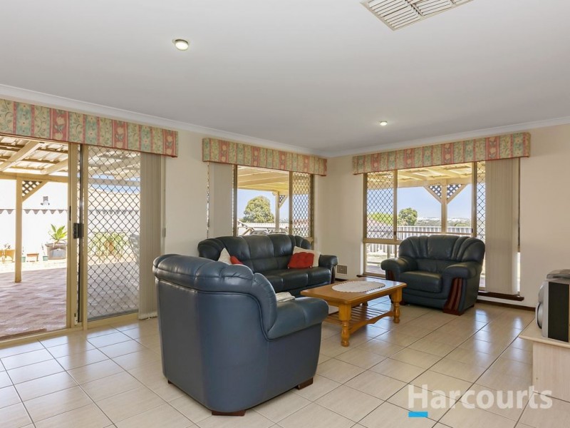 8 Vaal Grove, Joondalup WA 6027