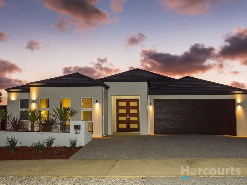 35 Mattingleys Approach, Burns Beach WA 6028