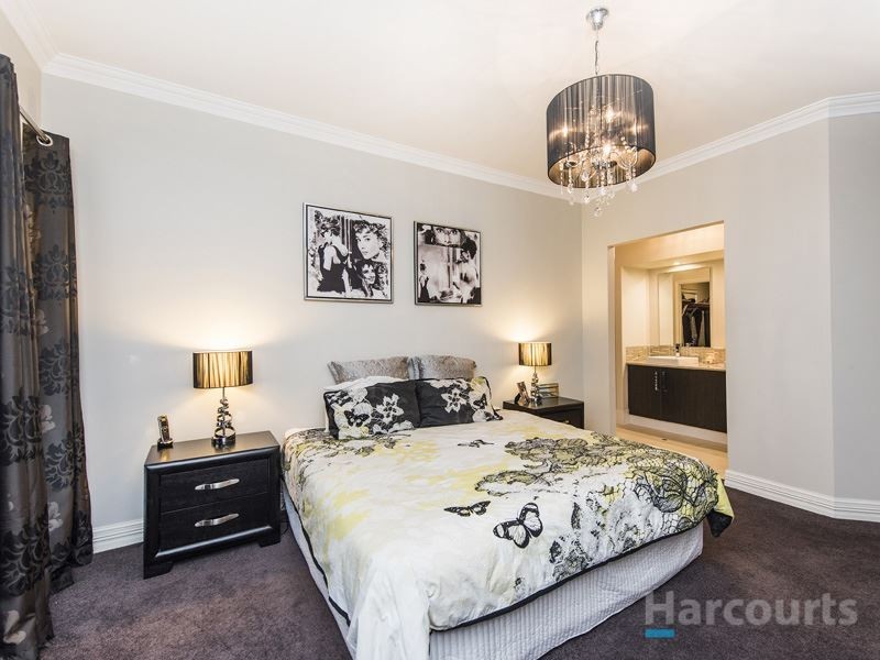 35 Mattingleys Approach, Burns Beach WA 6028