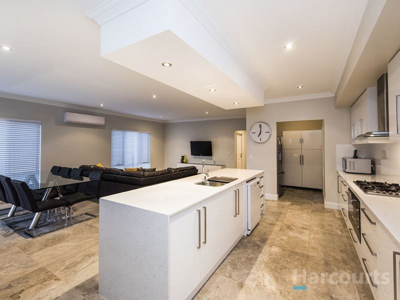 35 Mattingleys Approach, Burns Beach WA 6028