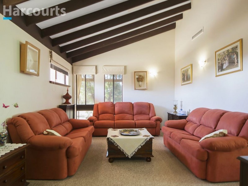 8 Wentworth Way, Padbury WA 6025