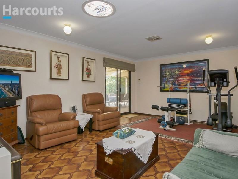 8 Wentworth Way, Padbury WA 6025