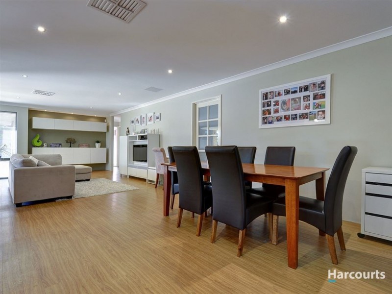 42 Vanderlin Crescent, Ridgewood WA 6030