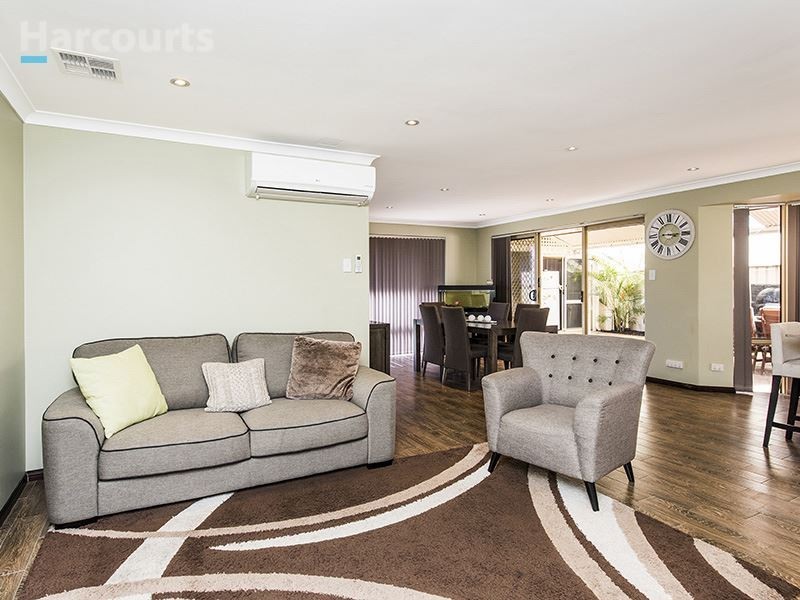 7 Bibbulmun Entrance, Sinagra WA 6065