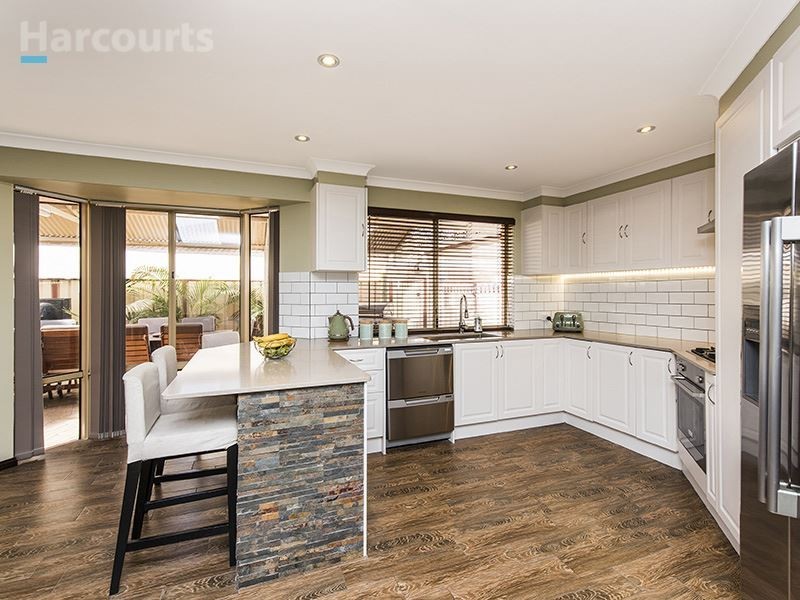 7 Bibbulmun Entrance, Sinagra WA 6065