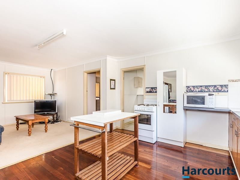 61 Hackney Way, Yanchep WA 6035
