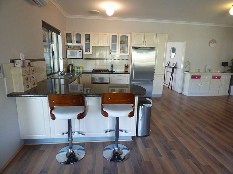 18 Sierra Nevada Ridge, Merriwa WA 6030