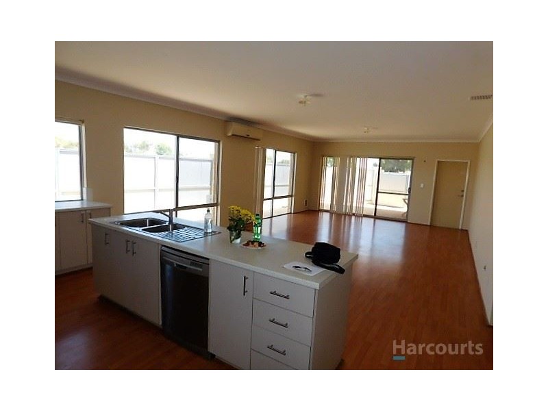 41 Granite Place, Yanchep WA 6035