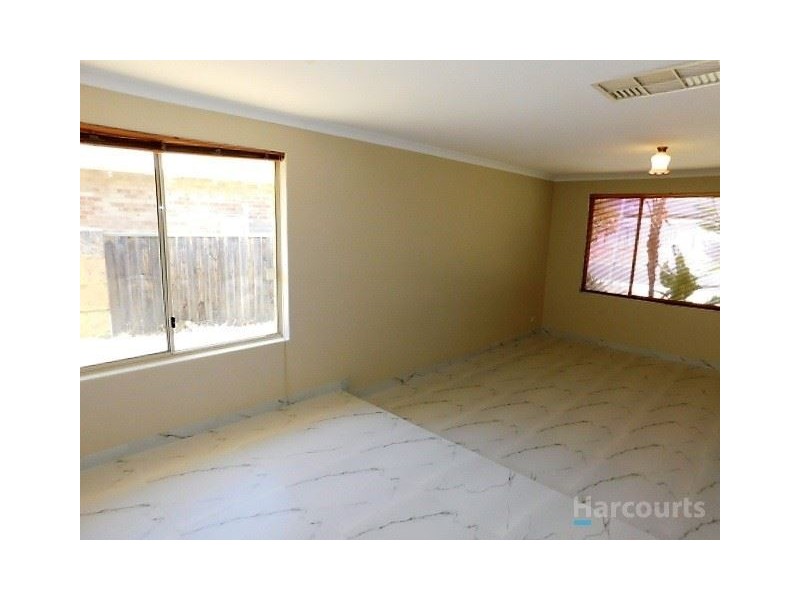 18 Rothesay Heights, Mindarie WA 6030