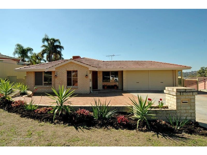 11 Ridge Close, Edgewater WA 6027