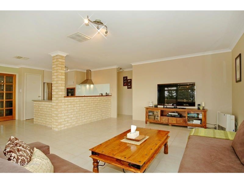 11 Ridge Close, Edgewater WA 6027