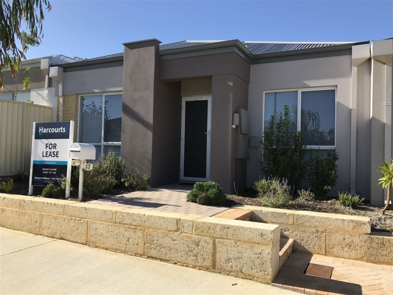 33 Hollyford Parade, Butler WA 6036