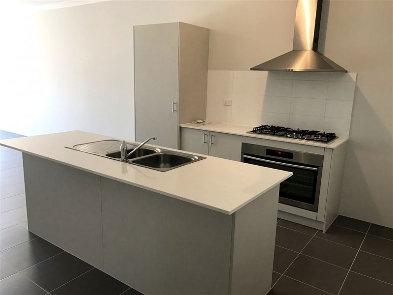 33 Hollyford Parade, Butler WA 6036