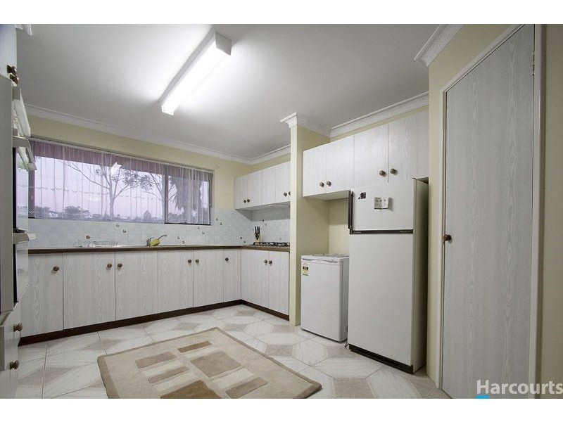 8 Hillcrest Ridge, Woodridge WA 6041