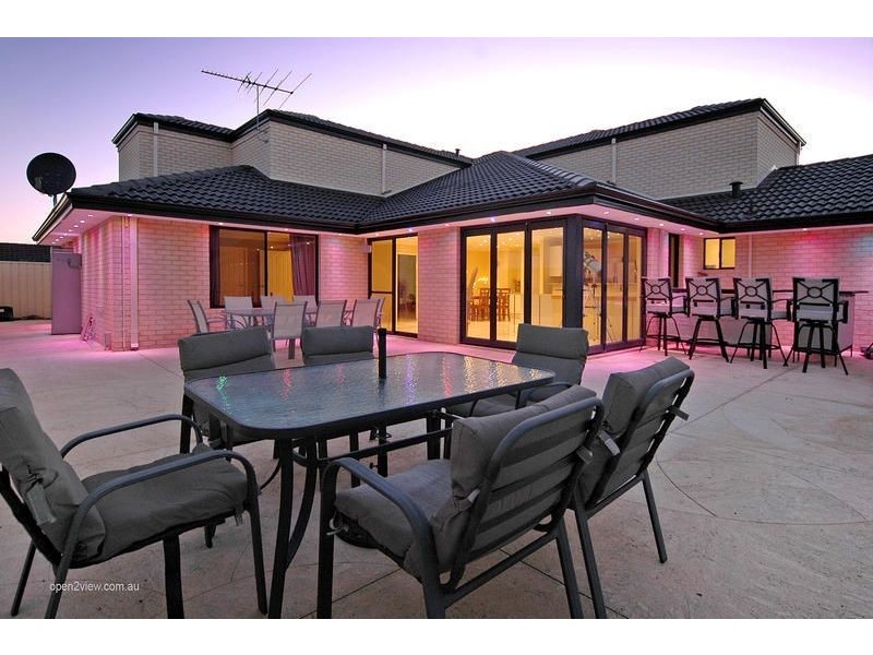 2 Kulana Way, Carramar WA 6031