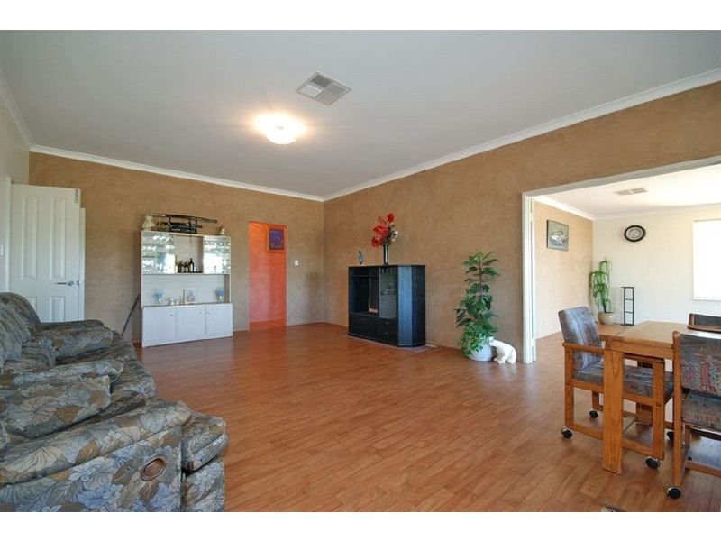 17 Pieter Place, Gabbadah WA 6041