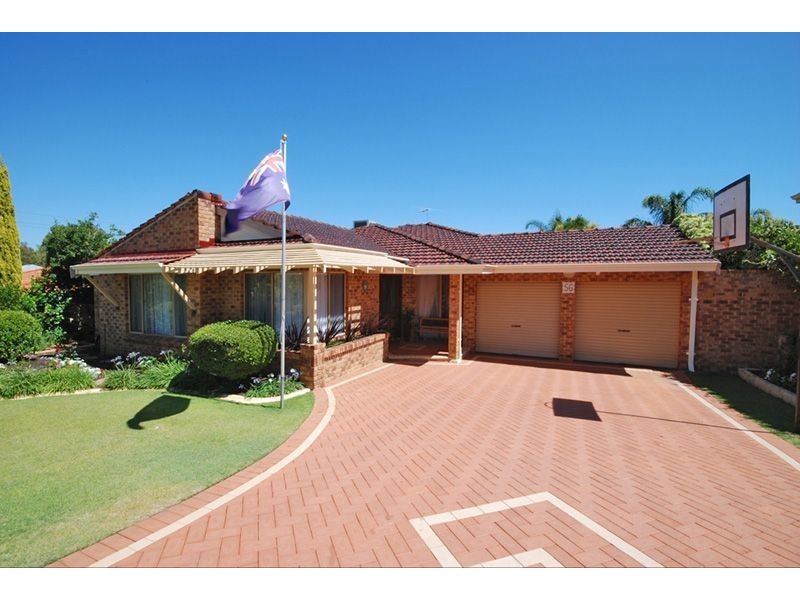 56 Bernedale Way, Duncraig WA 6023